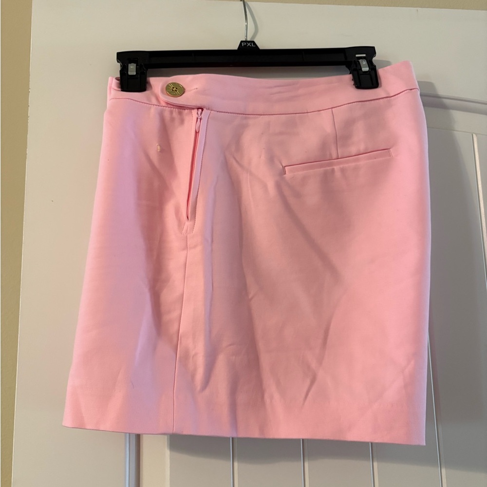 Light pink, Lily Pulitzer size 14, 5 inch inseam side zip button shorts